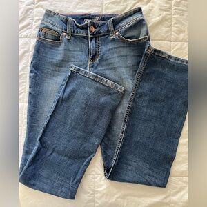 WOMEN'S WRANGLER RETRO® MAE JEAN IN MS WASH - Size 5 (US 28) length 34 in